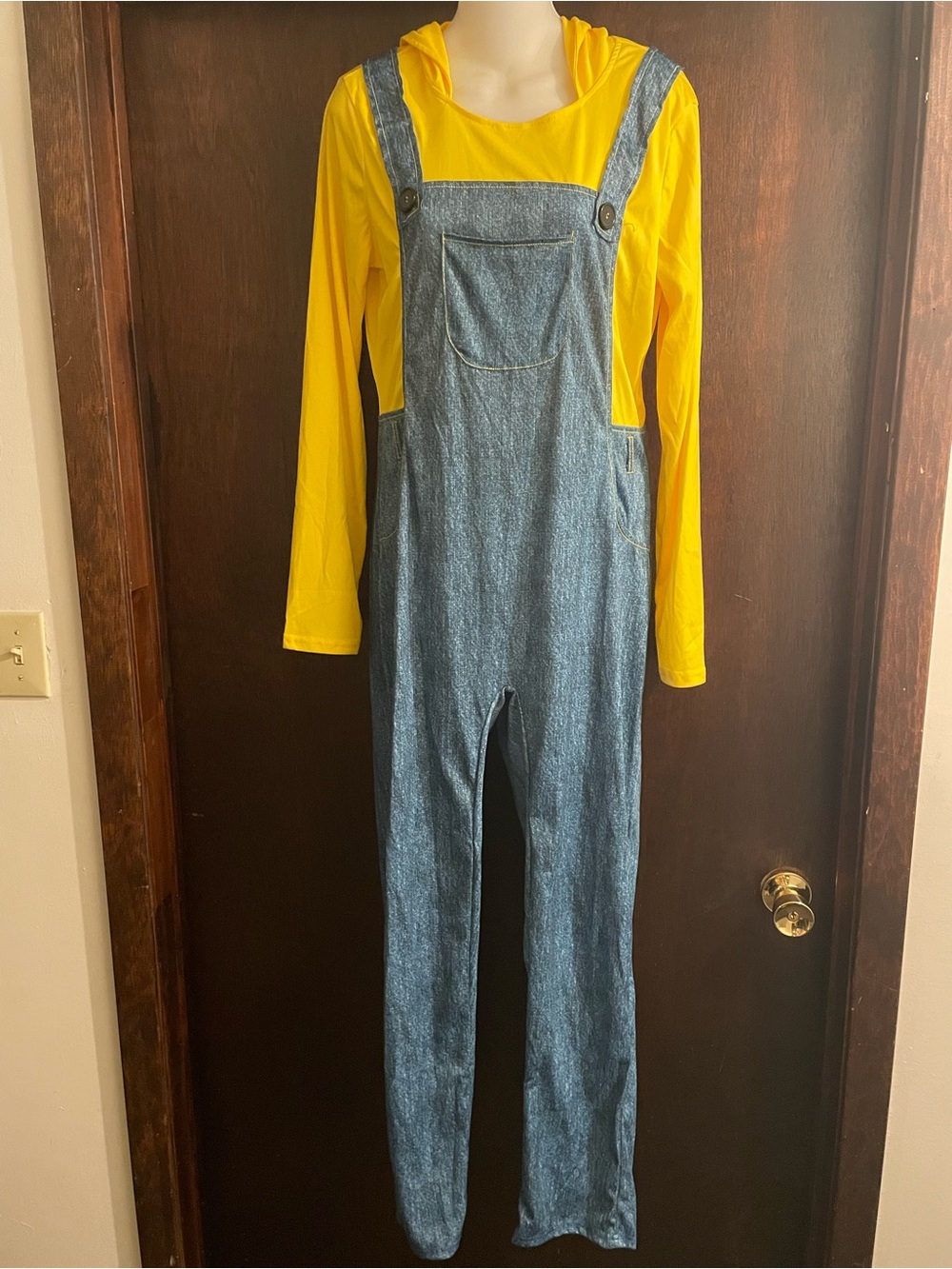 Minions Women's size 10-12 Large One Piece Body Suit Halloween Costume Overalls